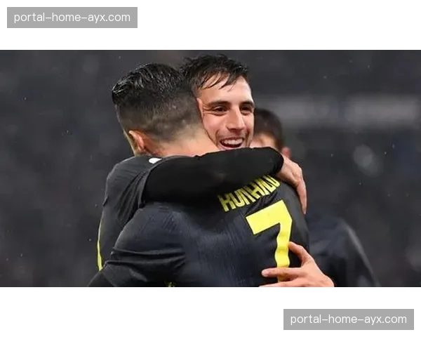 传闻：RB莱比锡与队内中场施拉格尔就续约至2029年达成原则性协议